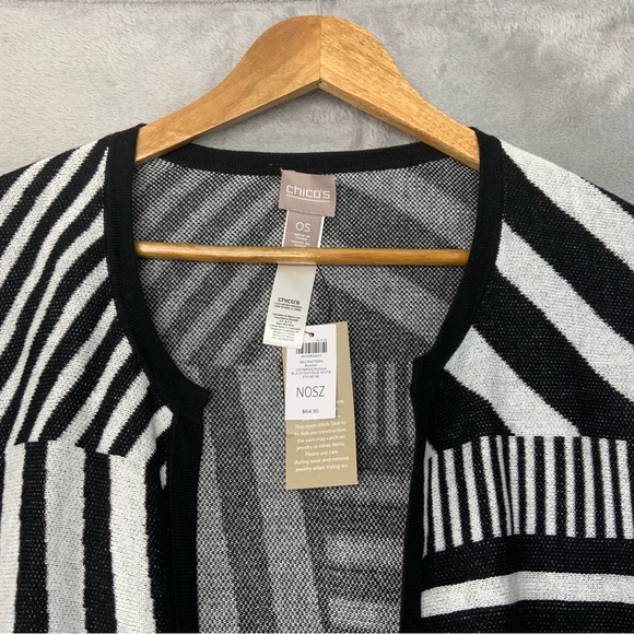 Chico’s GEO Pattern Runna Covering Runna Black/Antique White. Size OS. (NWT). - Picture 4 of 7
